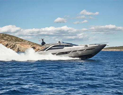 Pershing 90