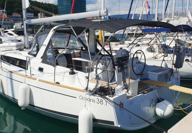 Oceanis 38.1 ACI Marina | Bellona