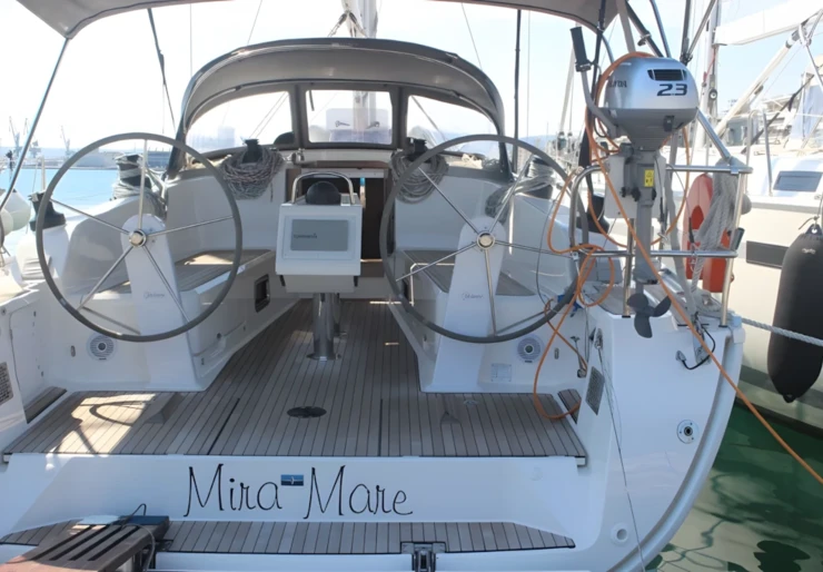 Bavaria Cruiser 41 Volos | MiraMare