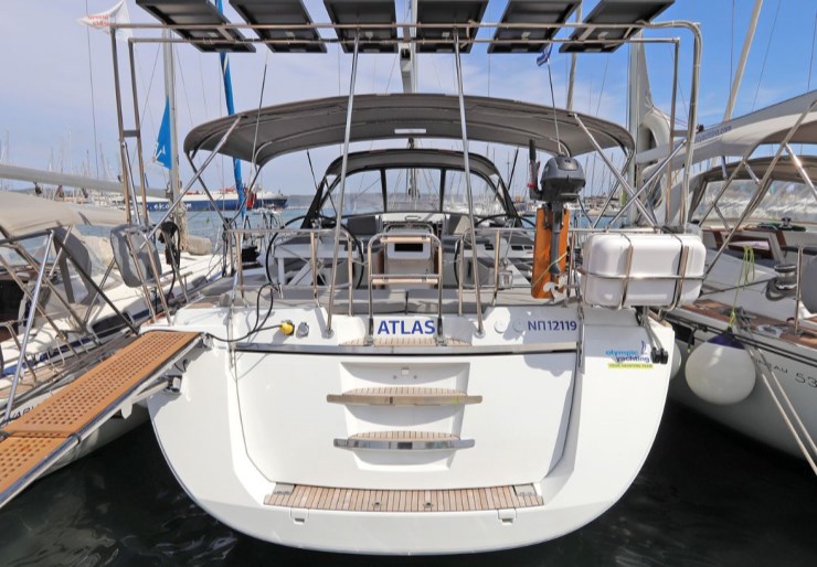 Jeanneau 58 Lavrion - port principal | Atlas