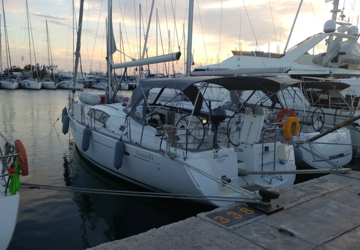 Oceanis 43 Elefsina - Marina Kalympaki | Beluga