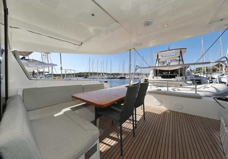 Lagoon 42 Mandalina | Media Luna