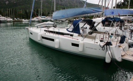 Sun Odyssey 440