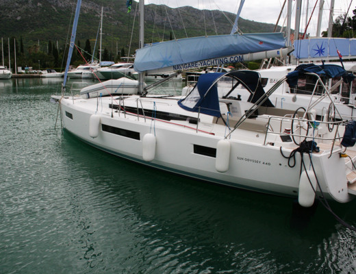 Sun Odyssey 440