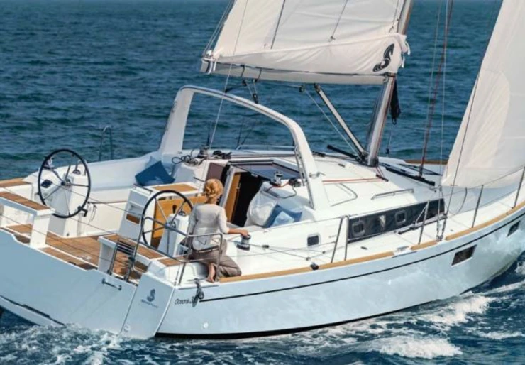 Oceanis 38.1 Hafen von Göcek | Summer Breeze 1