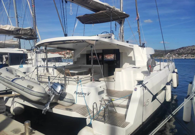 Bali 4.5 Marina Frapa | PANDORA V