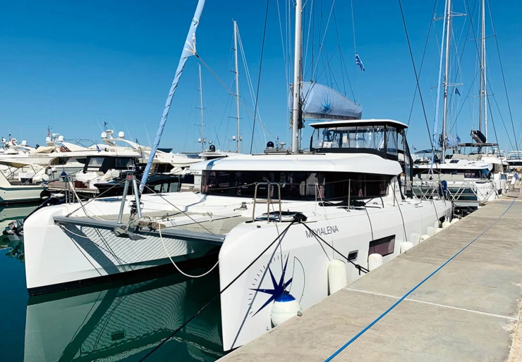 Lagoon 42 Agios Kosmas | Mayialena