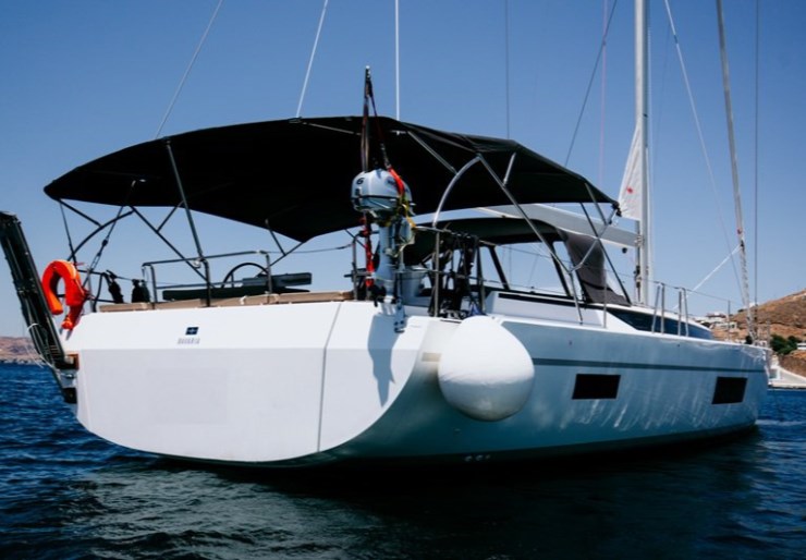 Bavaria C57 Lavrio - porto principale | Elli