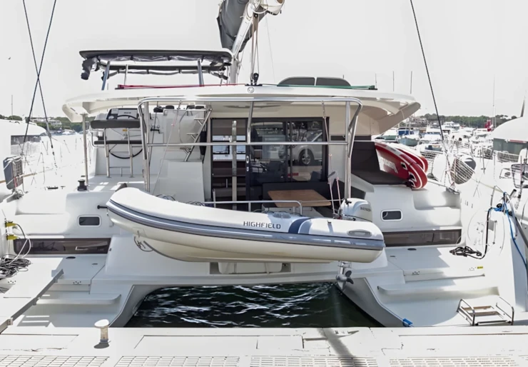 Lagoon 42 Puerto Colom | DayElli