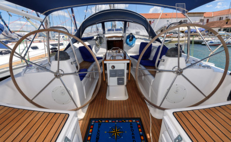 Bavaria 42