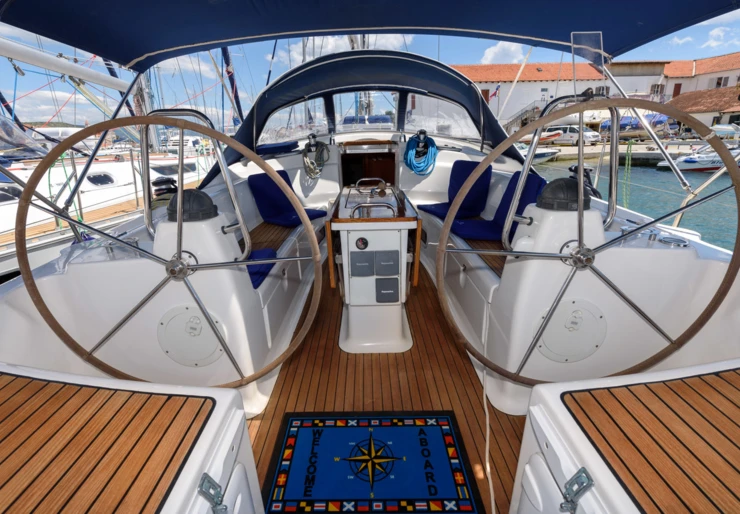 Bavaria 42 ACI Marina | Blue Queen