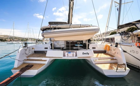 Lagoon 42