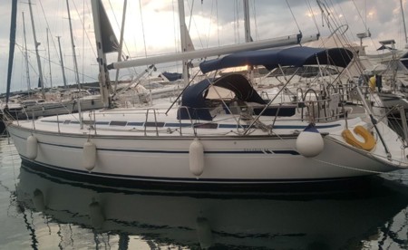 Bavaria 44