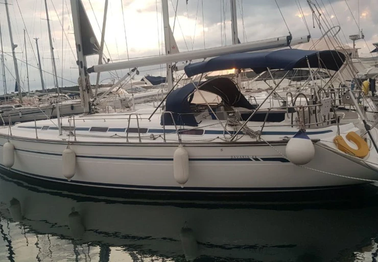 Bavaria 44 Marina Punat | Gin