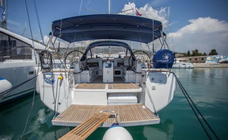 Sun Odyssey 440