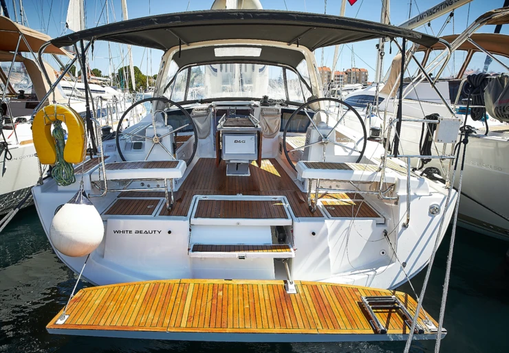 Oceanis 41.1 Marina Kornati | White Beauty