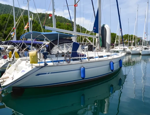 Bavaria 42