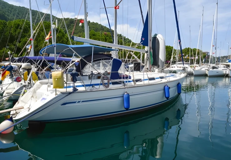 Bavaria 42 Fethiye harbour | Jimminy Grille