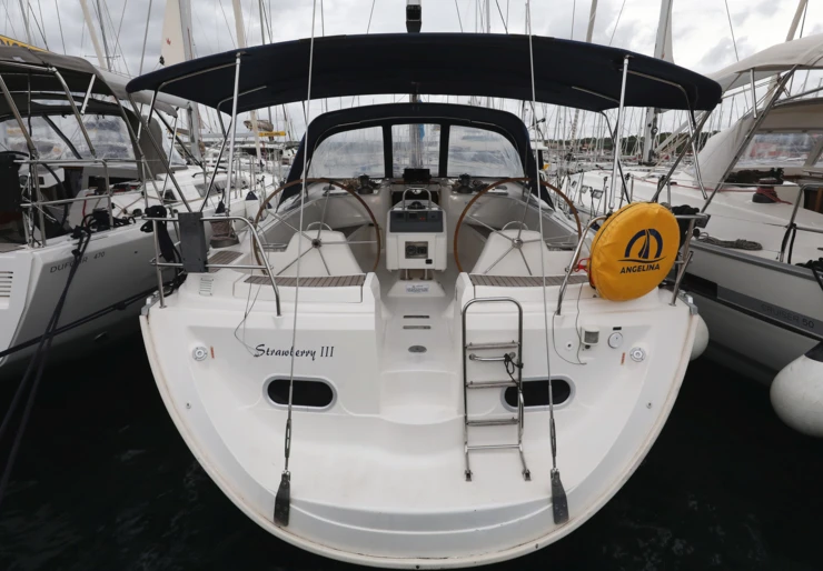 Gib Sea 51 Marina Sangulin | STRAWBERRY III