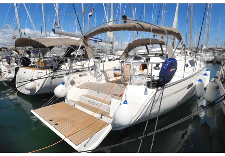 Bavaria Cruiser 46 Style Marina Kornati | Hana