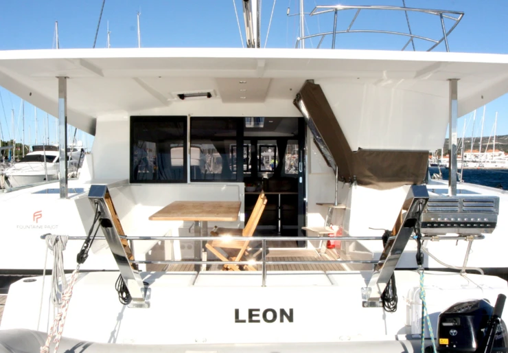 Lucia 40 Marina Frapa | Leon