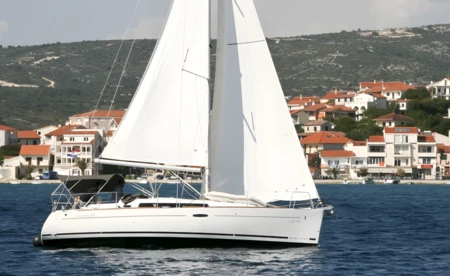 Oceanis 34