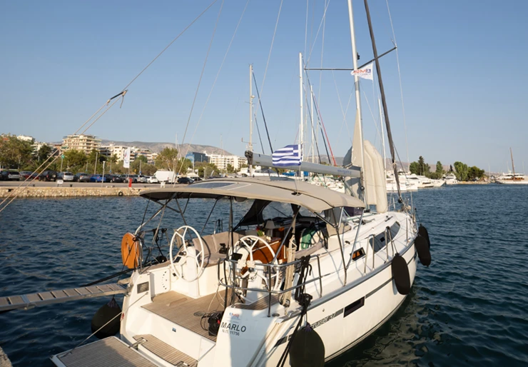 Bavaria Cruiser 37 Alimos Kalamaki | Marlo