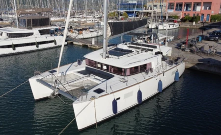 Lagoon 450 F