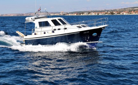Adria 1002 V