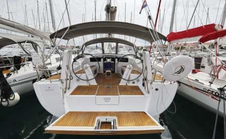 Hanse 418