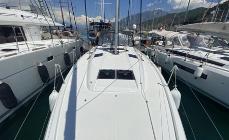 Sun Odyssey 440