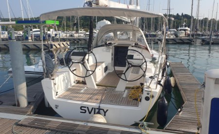 Salona 33
