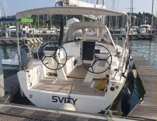 Salona 33
