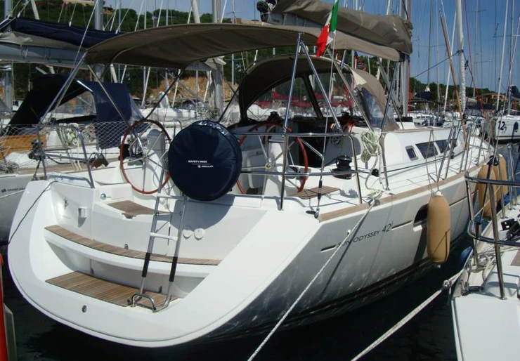 Sun Odyssey 42i Portisco harbour | Praha