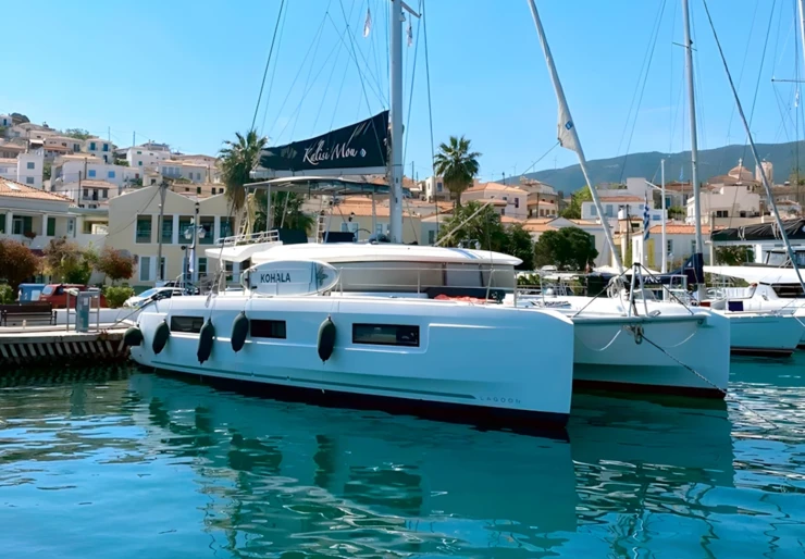 Lagoon 46 Paros harbour | KALISI MOU