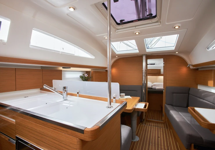 Elan 40 Impression Marina Kastela | Iron man