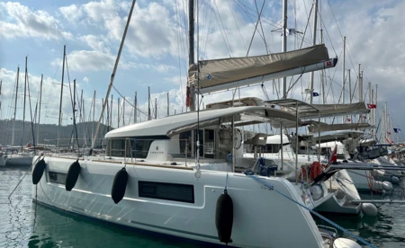 Lagoon 40