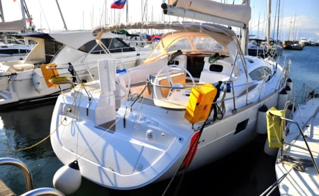 Elan 444 i
