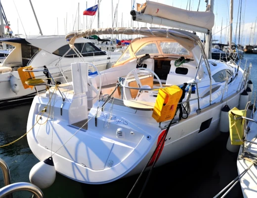 Elan 444 i