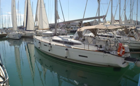 Sun Odyssey 439