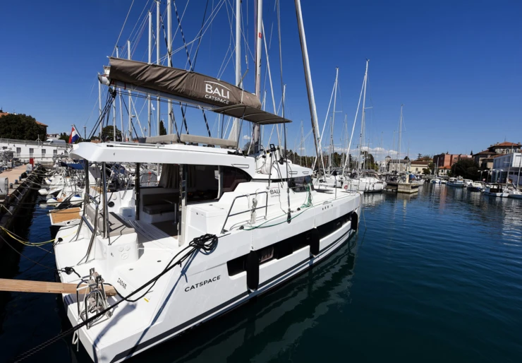 Bali Catspace Marina Tankerkomerc | Fux 4 Sail