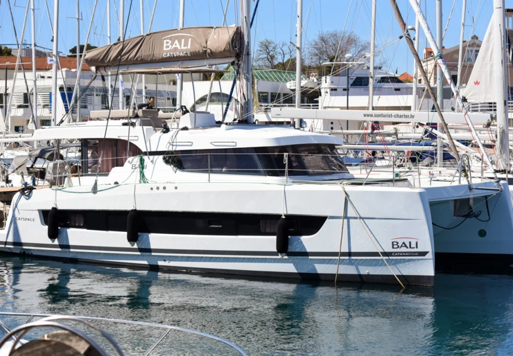 Bali Catspace Marina Tankerkomerc | Fux 4 Sail