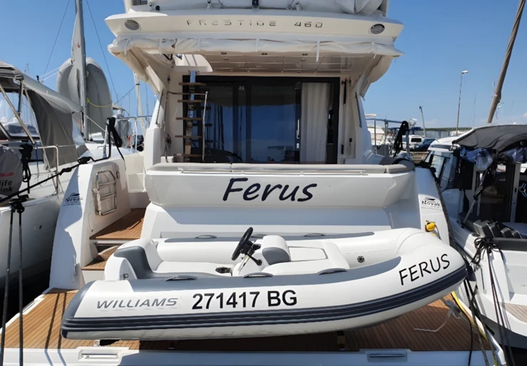 Prestige 460 Fly Marina Kornati | Ferus