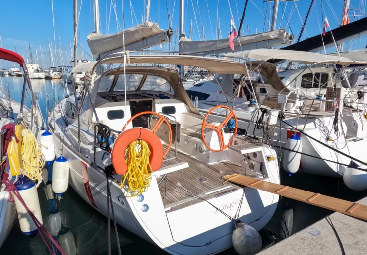 Elan 354 Impression Izola | Orange AS