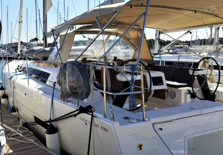 Dufour 390 GL ACI Marina | MERCURY