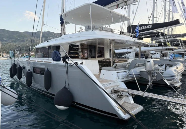 Lagoon 560 S2 Alimos Kalamaki | Starlight (Crewed)
