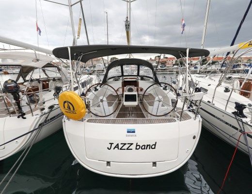 Bavaria Cruiser 37
