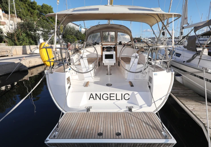 Bavaria Cruiser 37 Marina Sangulin | ANGELIC