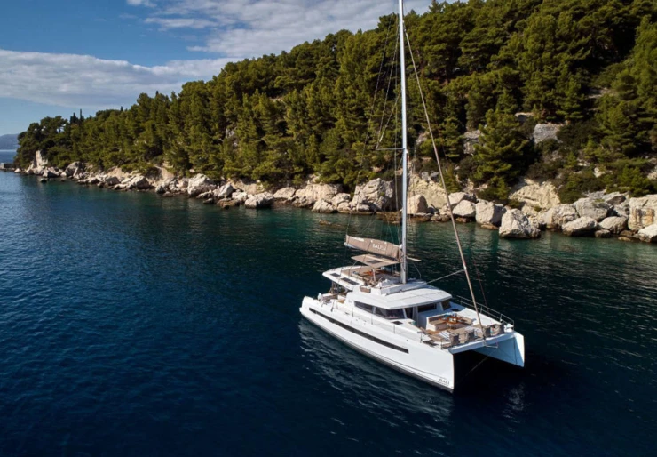 Bali 5.4 Marina Naviera Balear | Q-LOVE