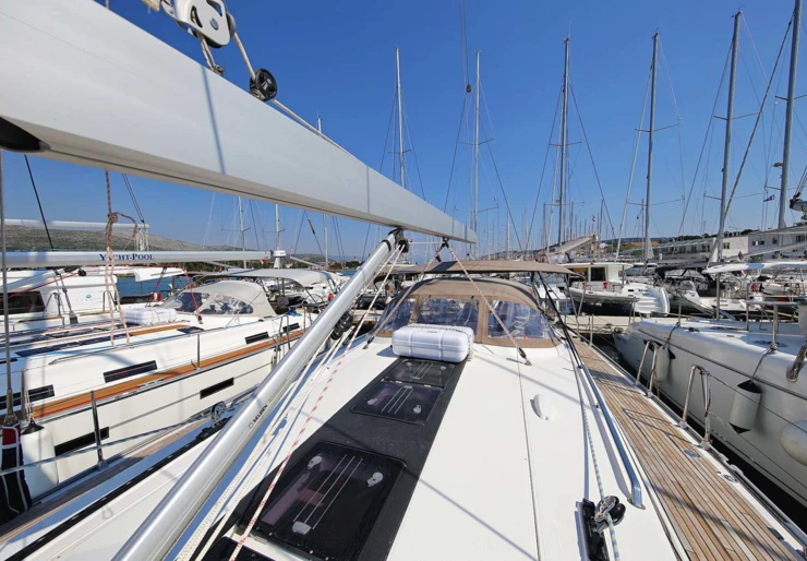 Bavaria Cruiser 56 Vodice | Mandy